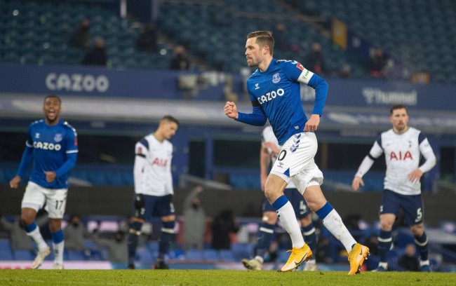 场上表现的 场上表现的